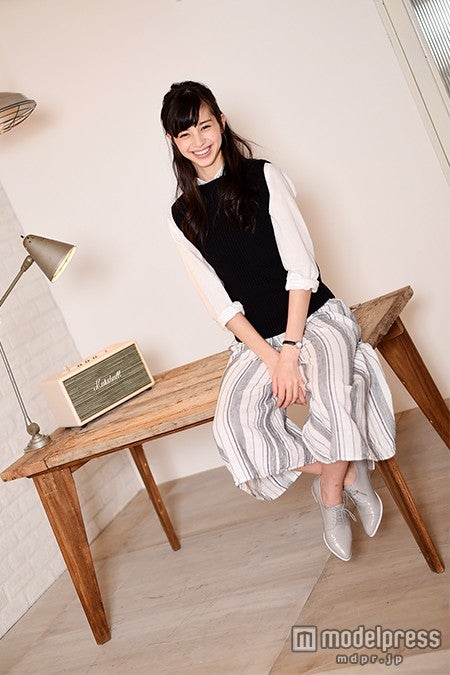 ガウチョパンツを大人っぽく着こなした中条あやみ