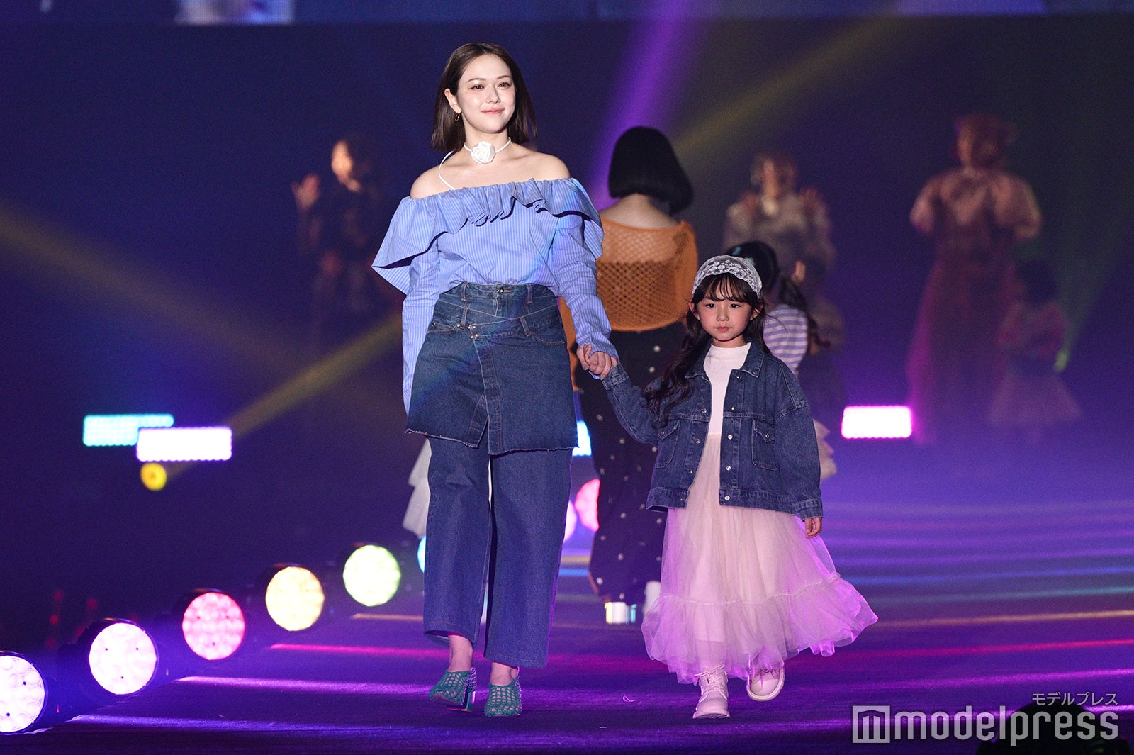 （C）モデルプレス