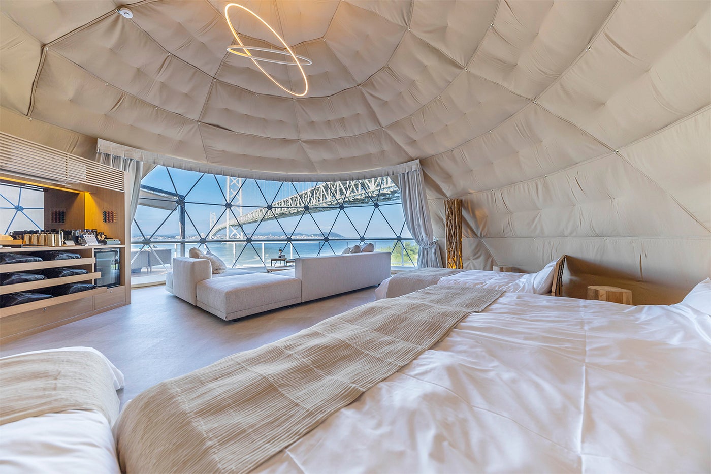 AWAJI GLAMPING BEACH VILLA SAZANAMI／画像提供：ブッキングリゾート