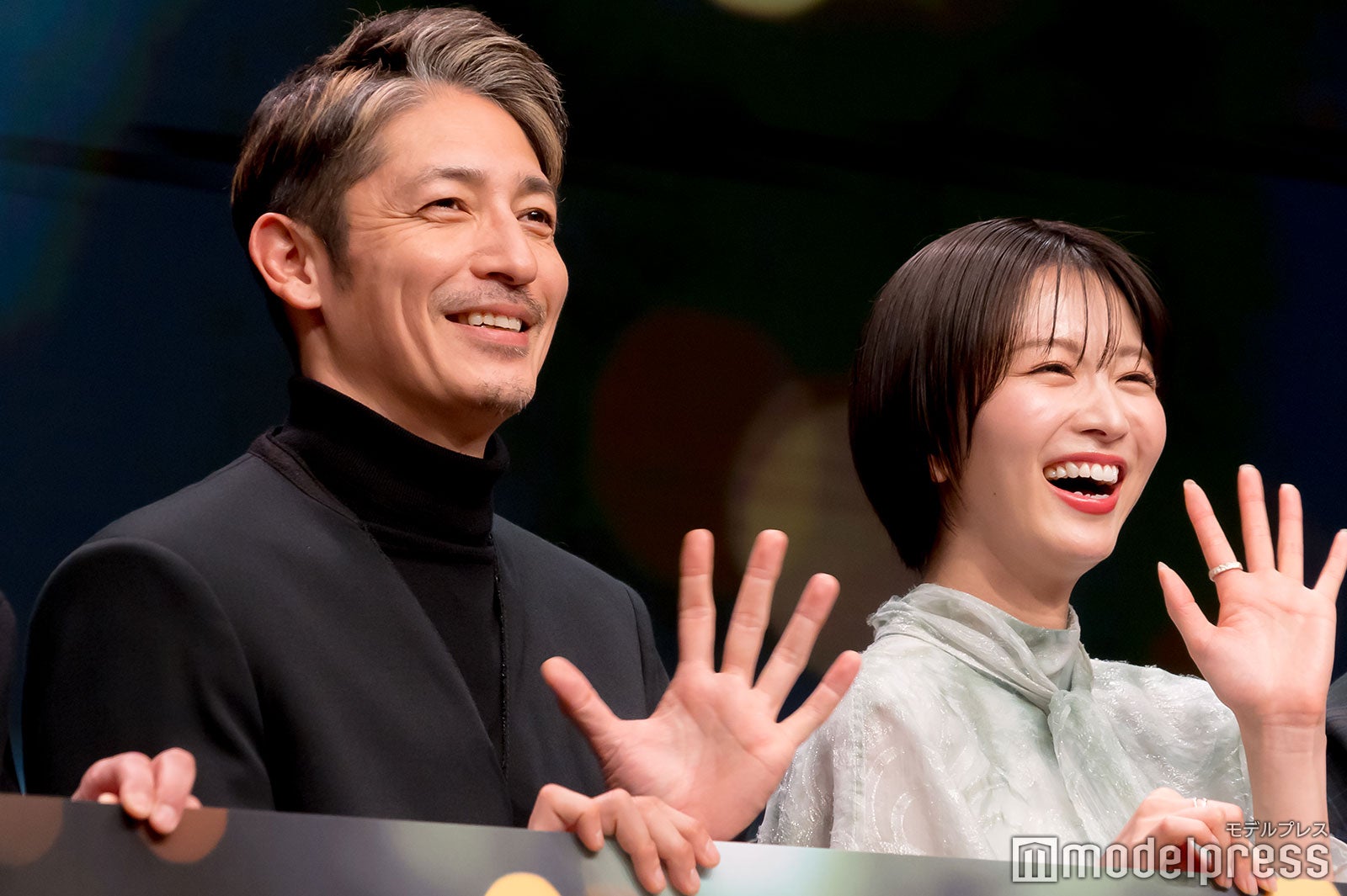 玉木宏、岡崎紗絵（C）モデルプレス