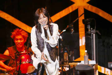 夢見る少女じゃいられない 衝撃のデビューから25周年 相川七瀬アニバーサリーライブ開催 モデルプレス