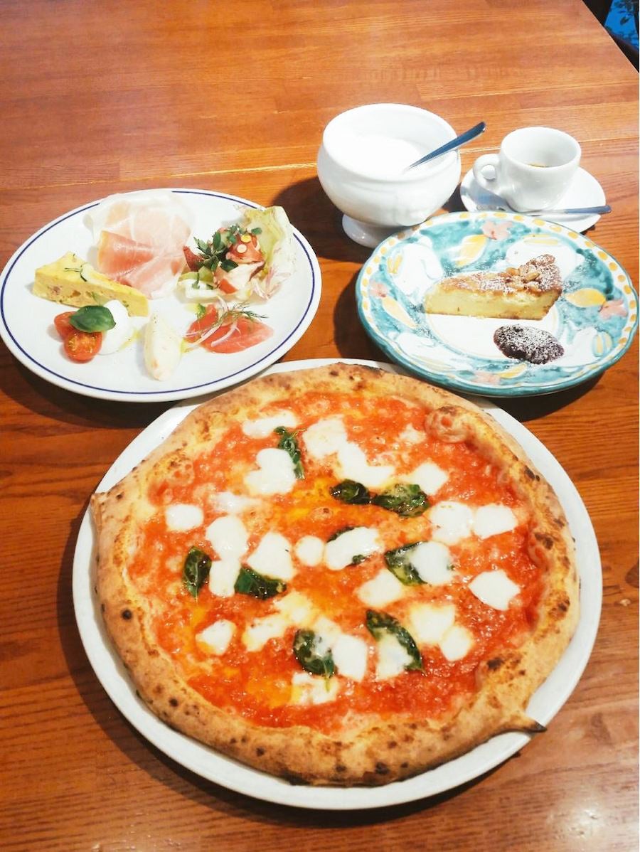 ピッツェリア トラットリア ヴォメロ