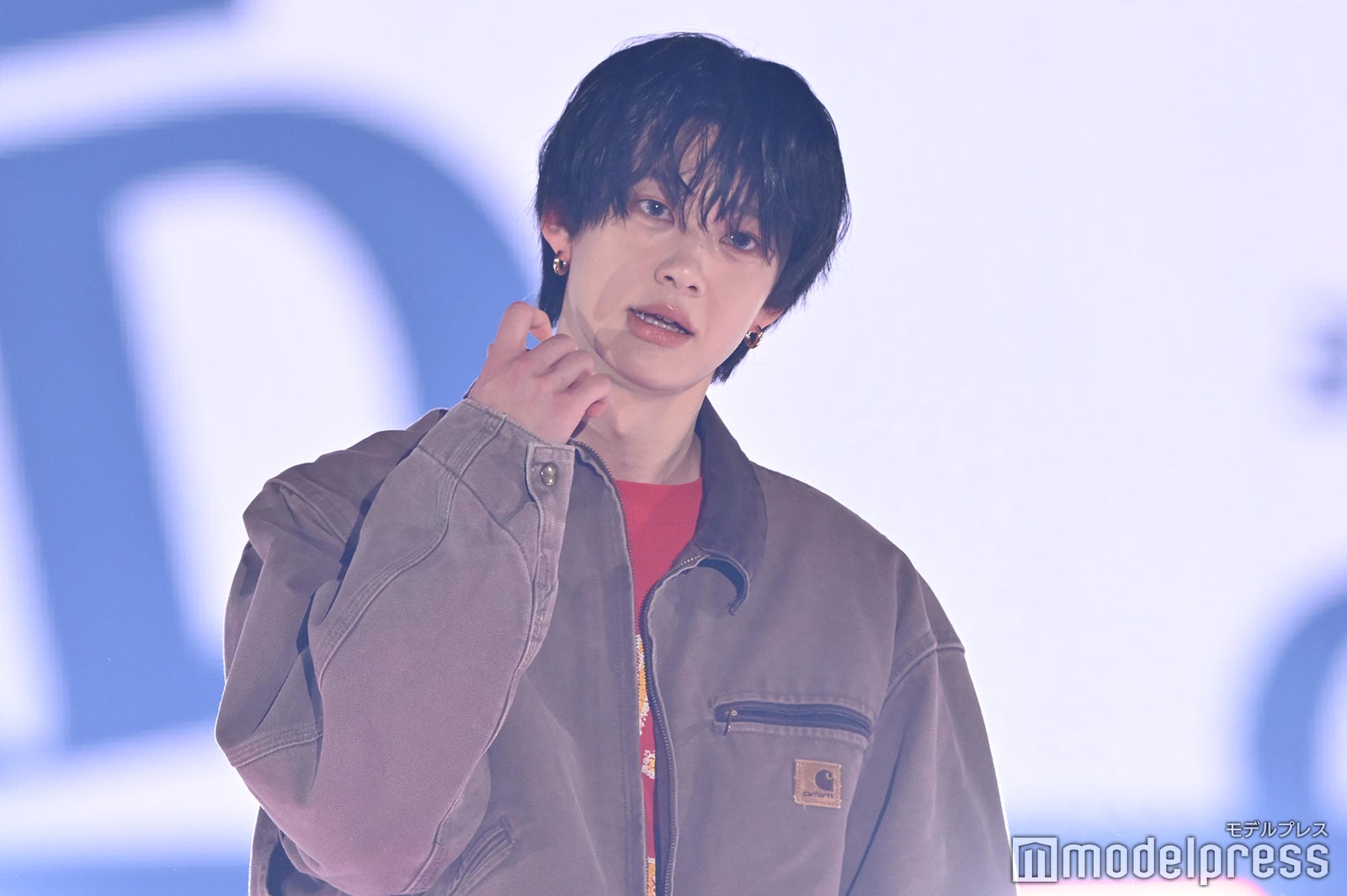 BUDDiiS小川史記、幼少期ショットに自らツッコミ「まじやめとけ