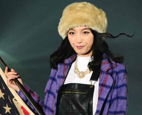 木下優樹菜、ヘルシー美脚披露 ミニスカで軽やかウォーキング