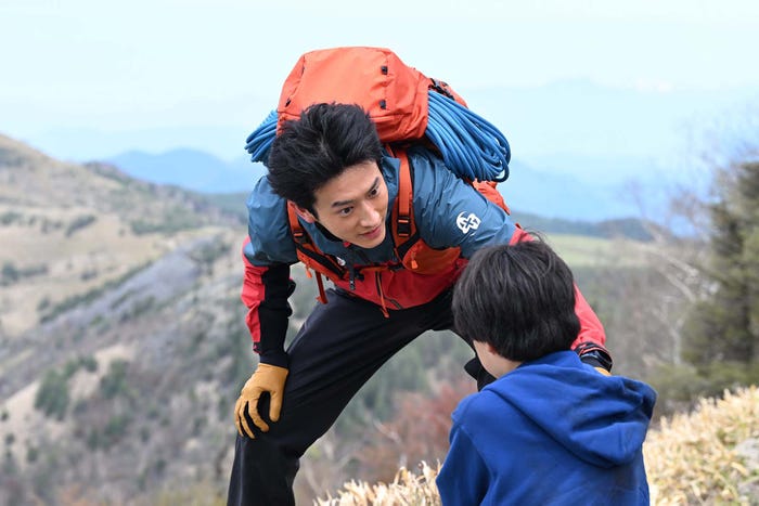 杉野遥亮「マウンテンドクター」第2話より(C)カンテレ