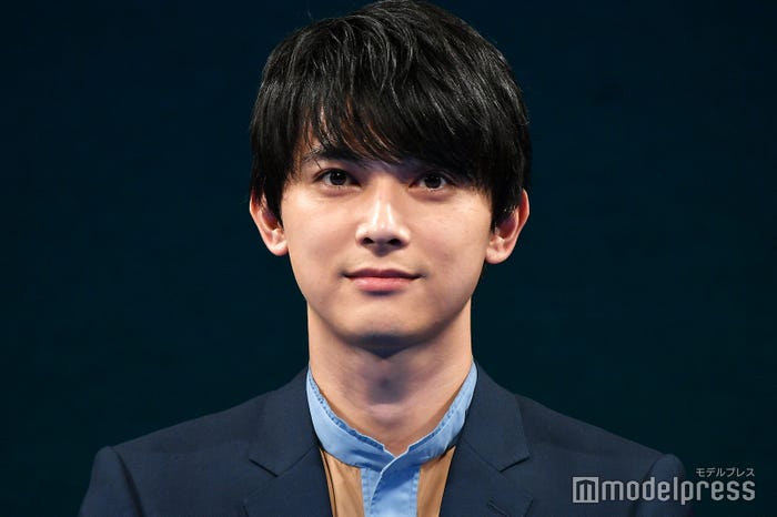 吉沢亮(C)モデルプレス