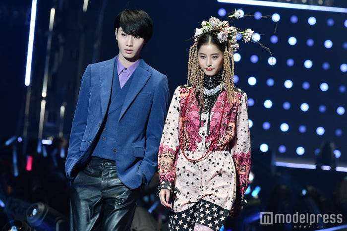 桜田通、新木優子(C)モデルプレス