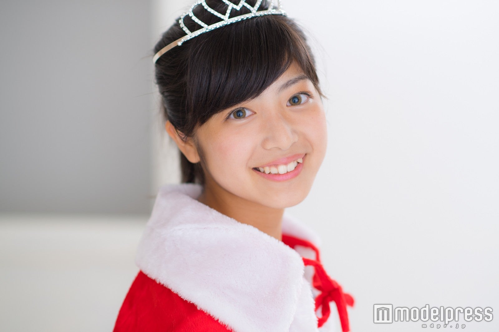 グランプリに輝いた吉田莉桜（りおちょん）さん／「高一ミスコン」（C）モデルプレス