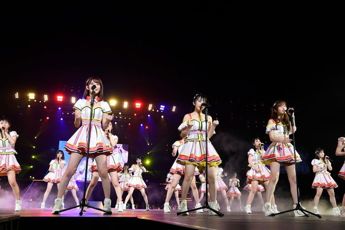 しぇからしか「HKT48春のアリーナツアー2018~これが博多のやり方だ!~」/さいたまスーパーアリーナ(C)AKS