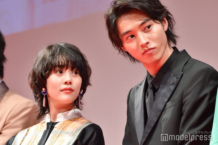 高畑充希、山崎賢人(C)モデルプレス