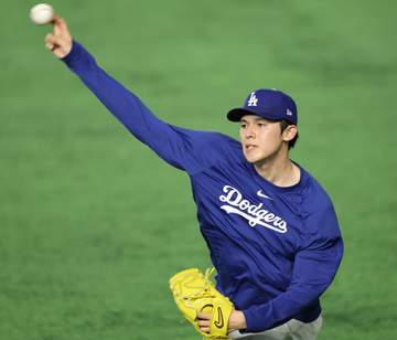 佐々木朗希が激白 右肘角度「進化の50度」 米移籍後最速162キロ 球速こだわり「目指してやっていかないと」