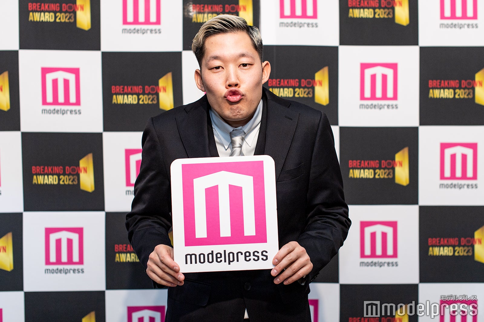 ぬりぼう（C）モデルプレス