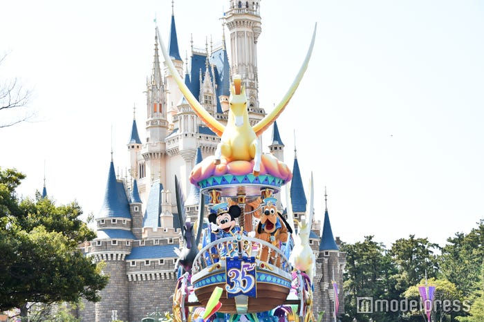 ミッキーマウス、プルート/パレード「ドリーミング・アップ!」(C)モデルプレス(C)Disney