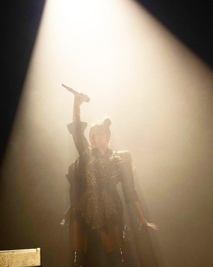 『ayumi hamasaki PREMIUM LIMITED LIVE A ~夏ノトラブル~』(C)AEI(C)AbemaTV,Inc.