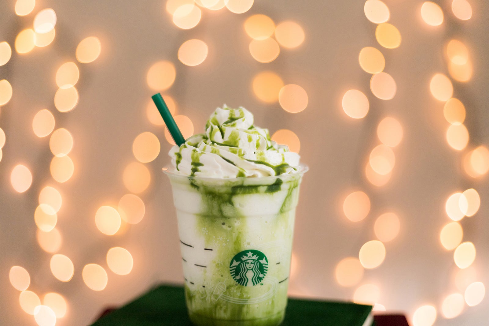スタバ、抹茶×ホワイトモカのミルキーなフラペ＆ラテが冬限定登場