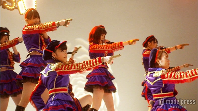 AKB48 33rdシングル「ハート・エレキ」（10月30日発売）ミュージックビデオより