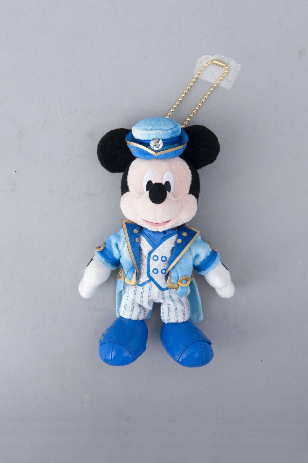 ぬいぐるみバッジ￥1900（C）Disney