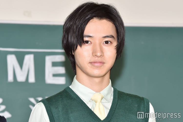 山崎賢人 女子校にサプライズ登場で先生に 体づくりの秘訣は モデルプレス 山崎賢人 女子校にサプライズ登場で先生に 体づくりの秘訣は モデルプレス