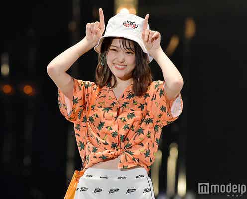 乃木坂46松村沙友理、“にこるんビーム”が可愛すぎる チラ見せウエスト&美脚で悩殺<TGC2018S/S>