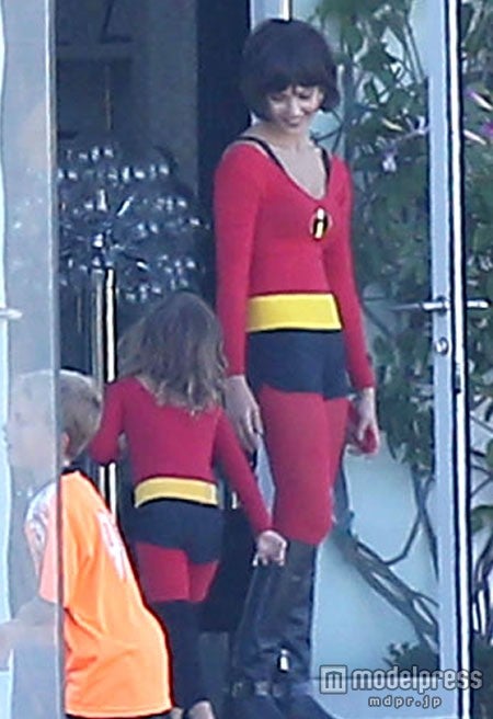 ジェシカ・アルバとマット・デイモン、セレブファミリーの地味カワなハロウィン