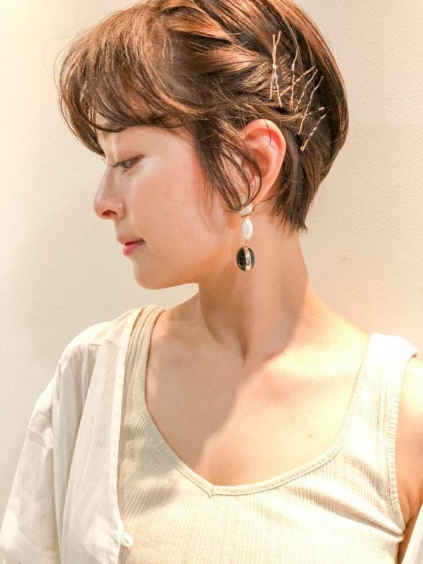 21冬のヘアアレンジ集 デート 女子会まで冬服に似合う髪型をレングス別に モデルプレス