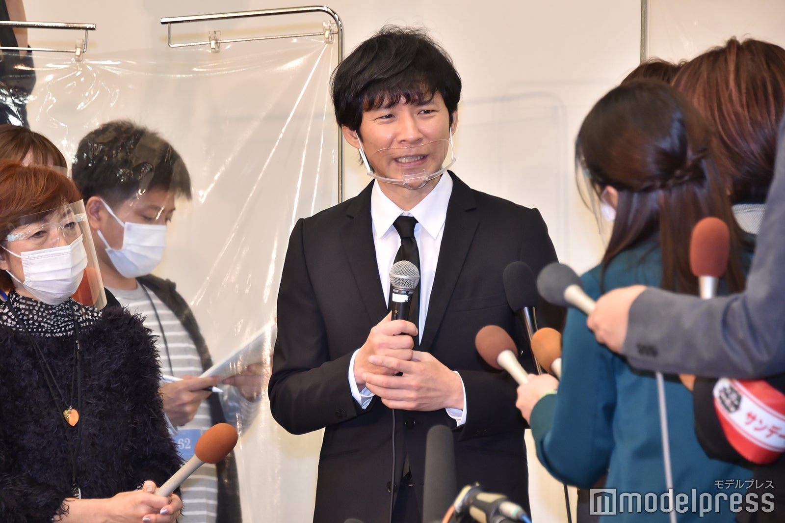 渡部建謝罪会見 （C）モデルプレス