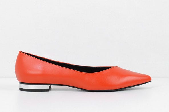 ベーシックカバードパンプス「CHARLES & KEITH」5,940円(税込)/画像提供:CHARLES & KEITH
