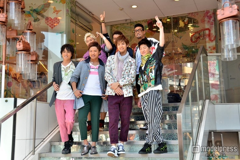 （上段左から）小森隼、中務裕太、関口メンディー（下段左から）白濱亜嵐、数原龍友、片寄涼太、佐野玲於