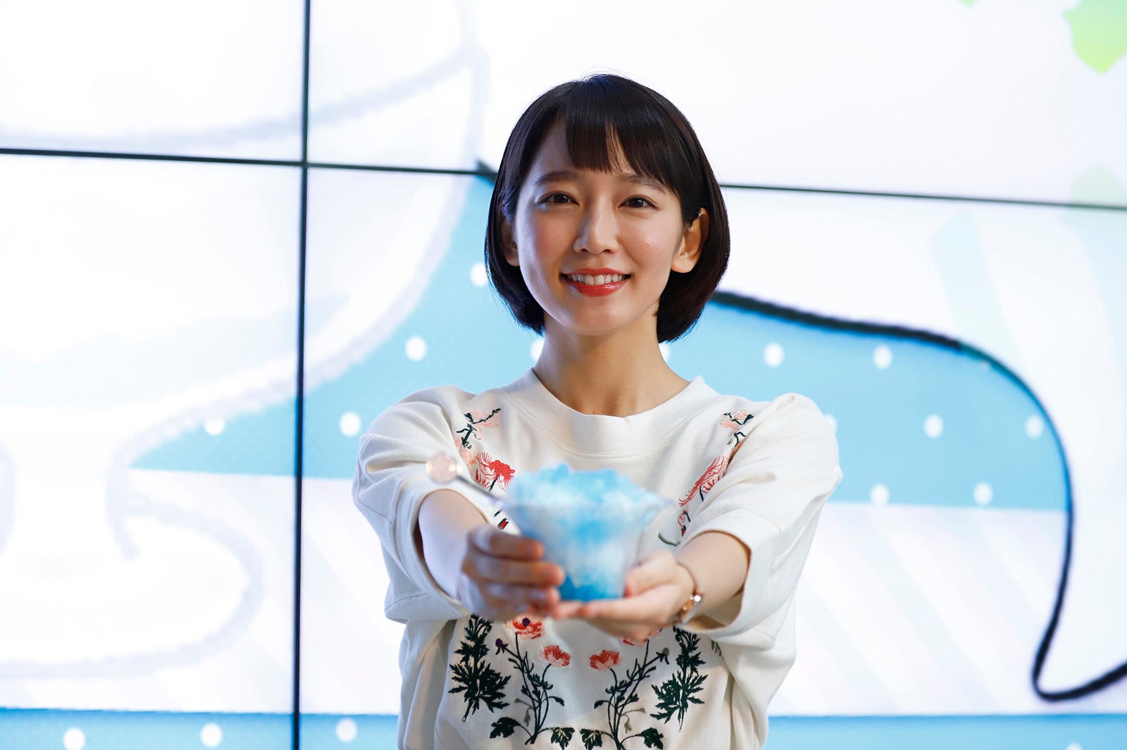 吉岡里帆、サプライズでかき氷を振る舞う（画像提供：関西テレビ）