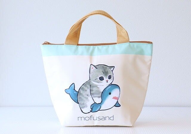 ムック本　ムック　付録　人気　おすすめ　オススメ　宝島社　宝島　レビュー　便利　優秀　当たり　最高　保冷バッグ　バッグ　保冷　mofusand　モフサンド　サメにゃん