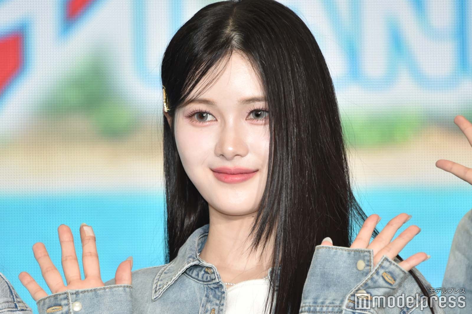 マユ（C）モデルプレス