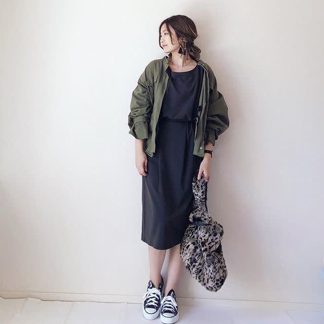 ワンピースとスニーカーの甘スポーティなコーデ9選 たくさん歩くデートにもおすすめ モデルプレス