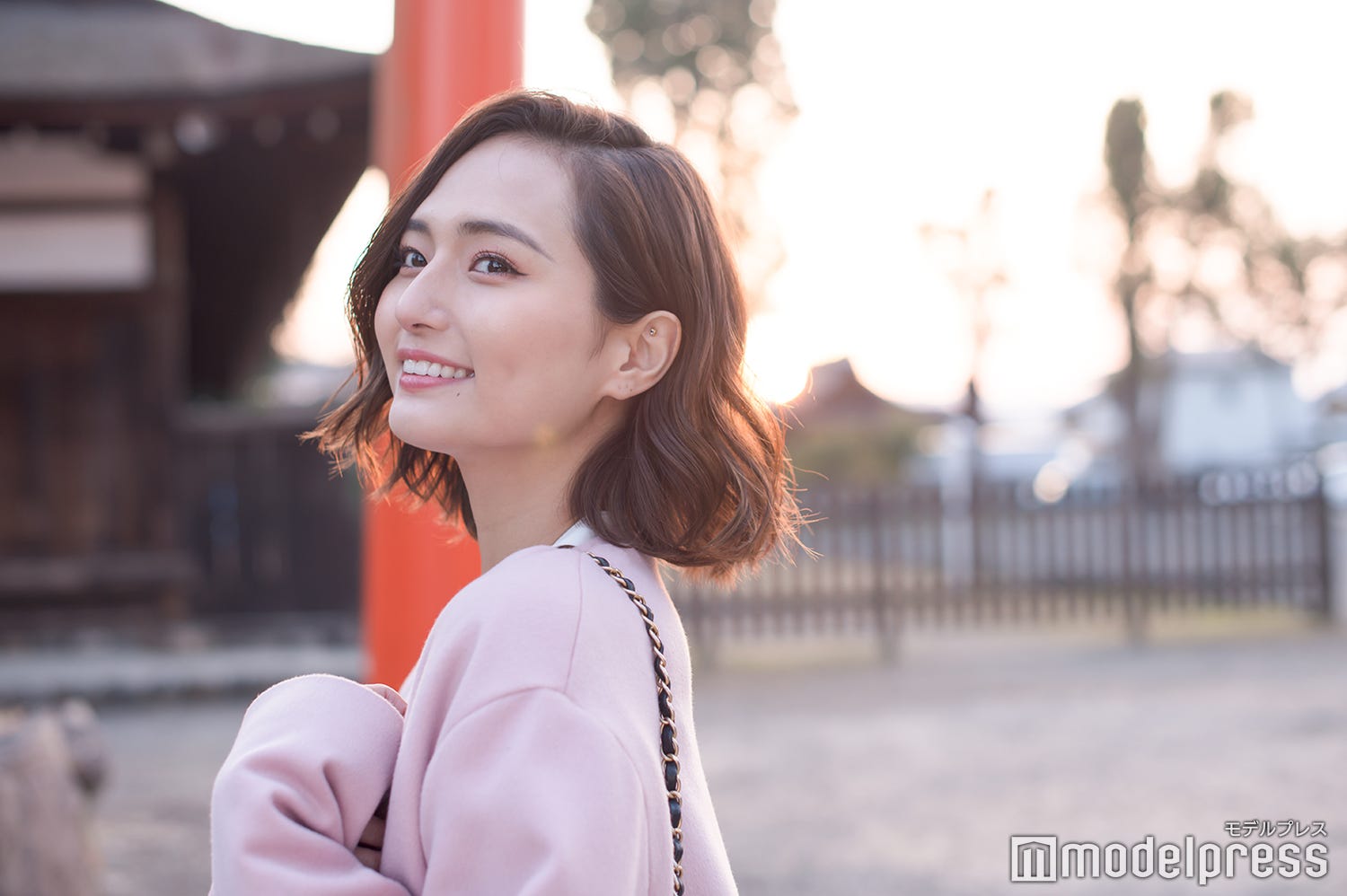 山賀琴子、美しさ際立つ京都旅に密着 「心が浄化されていく」スポットとは<インタビュー>