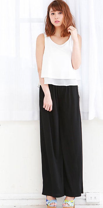 フェイクレイヤードシフォン切替ワイドオールインワン「神戸レタス」3490円（税込）