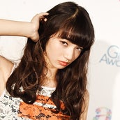 小松菜奈 山下智久と 同じにおいを感じた お姫様だっこ キスシーン を振り返る モデルプレス 小松菜奈 山下智久と 同じにおいを感じた お姫様だっこ キスシーン を振り返る モデルプレス