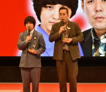 エバース町田 腹話術は「2025年に置いてきた」 M-1決勝ネタいじられきっぱり 上方漫才協会大賞を受賞