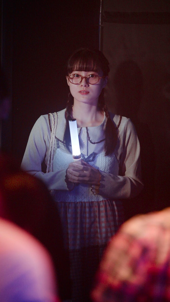 片田陽依「地下アイドルの方程式」(C)DMMショート