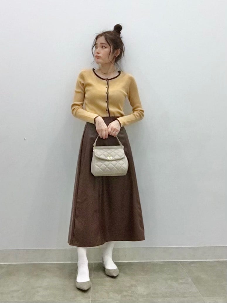 毎年優勝してる! 【GU】の「ミニバッグ」はクラシック感がたまらん♡ モデルプレス ジーユーキルティングショルダーバッグ
