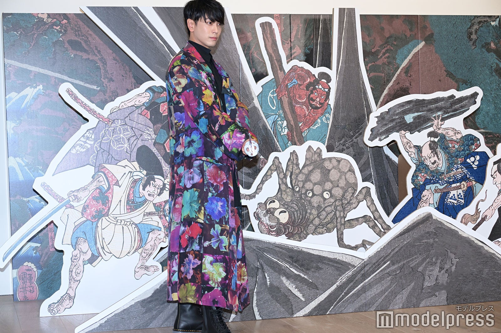 黒羽麻璃央 （C）モデルプレス