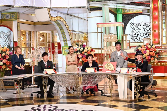 (上段左から)室井佑月、池田美優、小木博明(下段左から)陣内智則、大竹しのぶ、中居正広 (C)TBS