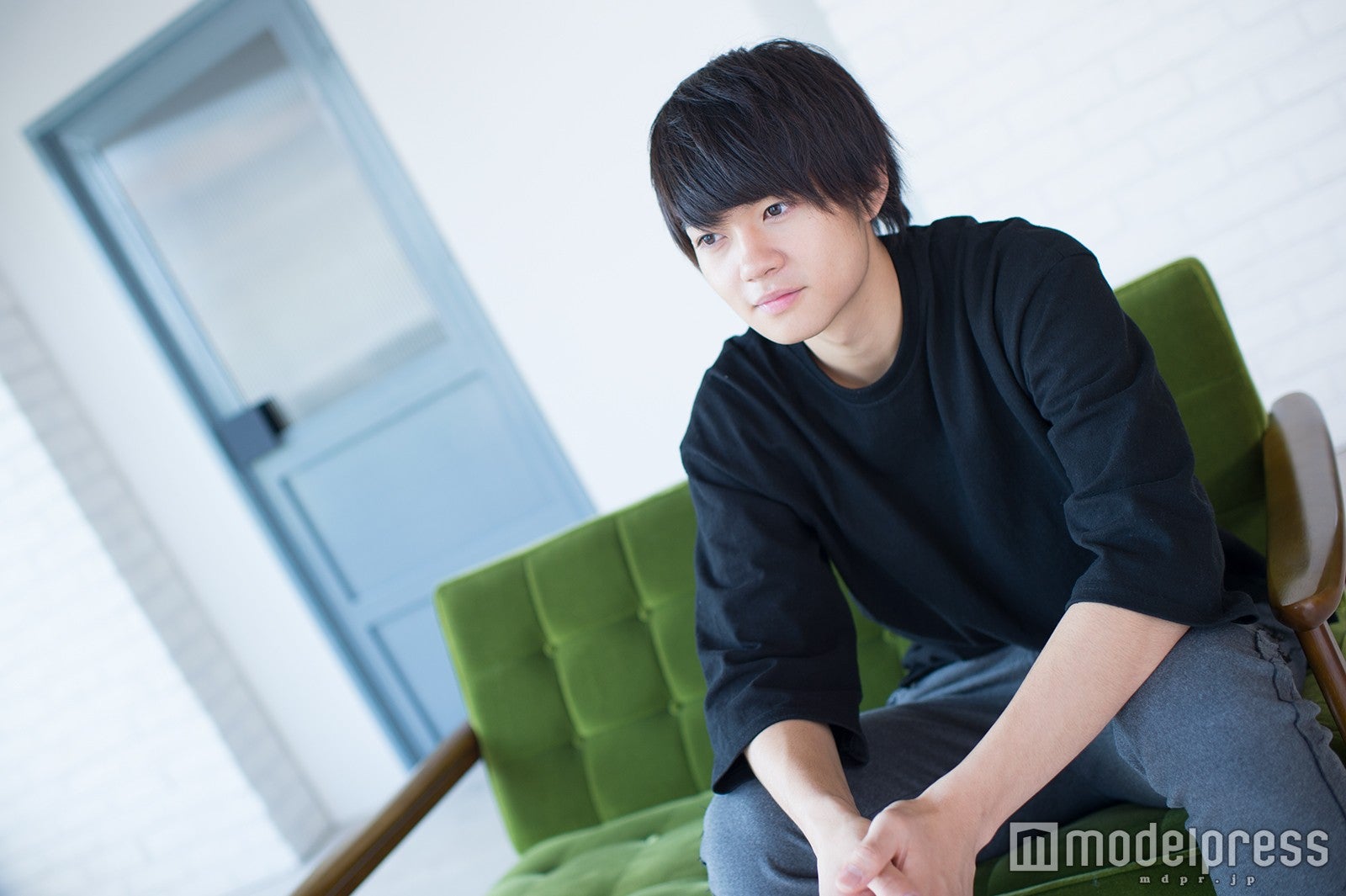 インタビューに応じた佐野勇斗 （C）モデルプレス