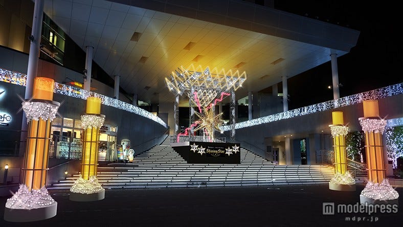 ゴールデンボンバーがイルミとコラボ メンバーの手形パネルも登場