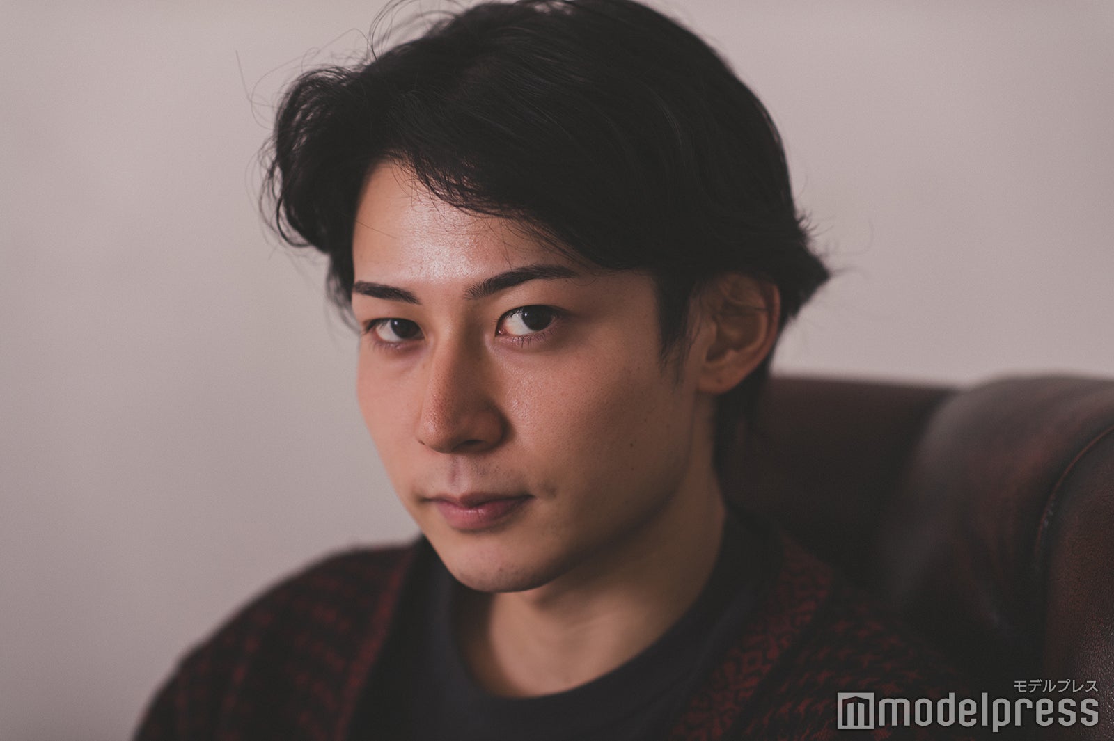 モデルプレスのインタビューに応じた片桐尚哉さん（C）モデルプレス