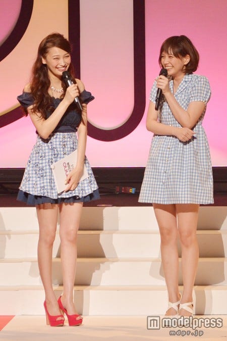 大政絢、本田翼/「nonコレ2014」より