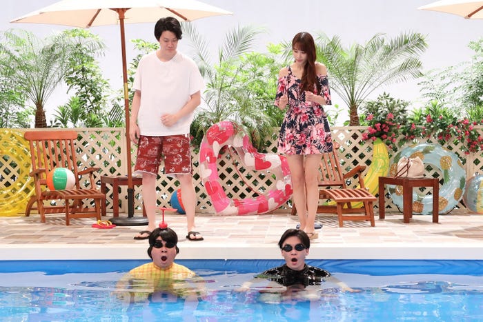 「ぶっとび!飛美男くん」上段左から)粗品、鷲見玲奈、下段左から)松尾駿、二階堂高嗣 (C)フジテレビ