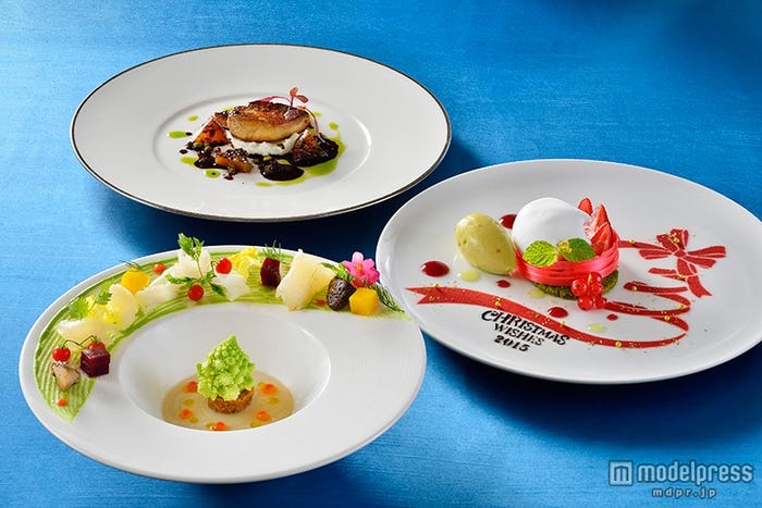 “クリスマス・ウィッシュ”ランチコース 販売価格 5,350円/提供時間 11:30~14:30(C)Disney