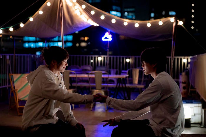 本田翼、高橋文哉 「君の花になる」第8話より(C)TBS