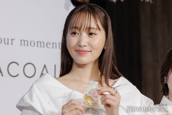 菅井友香(C)モデルプレス