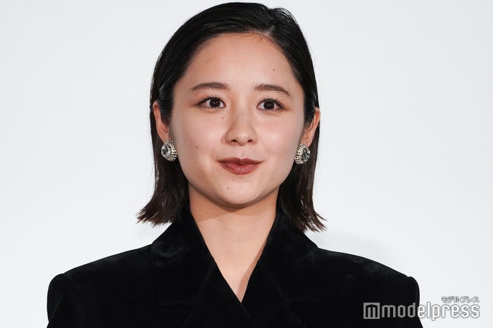 堀田真由(C)モデルプレス