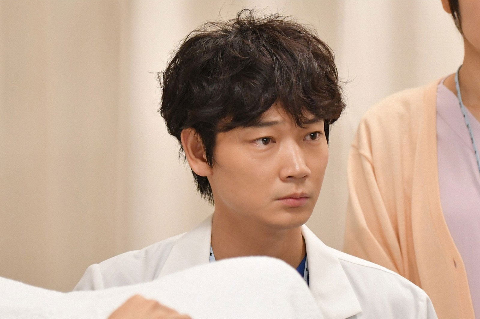 四宮 星野源 緊急事態に立ち向かう サクラ 綾野剛 の思いは届く コウノドリ 第9話あらすじ モデルプレス 四宮 星野源 緊急事態に立ち向かう サクラ 綾野剛 の思いは届く コウノドリ 第9話あらすじ モデルプレス